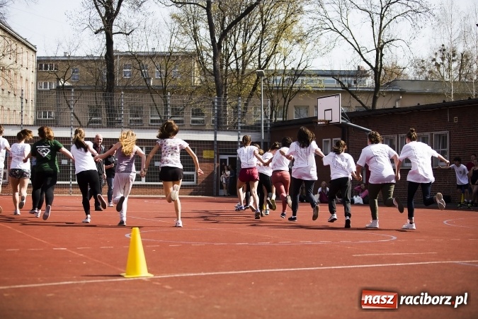 Zdjęcie w galerii na portalu naszraciborz.pl: Francuska młodzież z wizytą w Raciborzu wiadomości z regionu