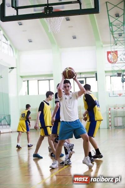 Zdjęcie w galerii na portalu naszraciborz.pl: Finały Miejskich Rozgrywek Koszykówki Chłopców Szkół Gimnazjalnych wiadomości z regionu