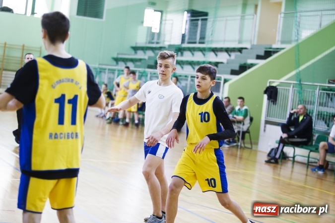 Zdjęcie w galerii na portalu naszraciborz.pl: Finały Miejskich Rozgrywek Koszykówki Chłopców Szkół Gimnazjalnych wiadomości z regionu