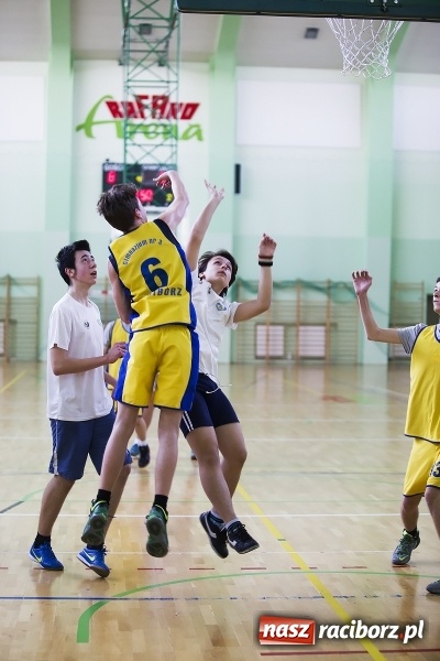 Zdjęcie w galerii na portalu naszraciborz.pl: Finały Miejskich Rozgrywek Koszykówki Chłopców Szkół Gimnazjalnych wiadomości z regionu