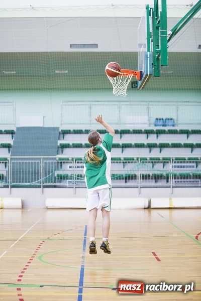 Zdjęcie w galerii na portalu naszraciborz.pl: Finały Miejskich Rozgrywek Koszykówki Chłopców Szkół Gimnazjalnych wiadomości z regionu