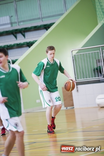 Zdjęcie w galerii na portalu naszraciborz.pl: Finały Miejskich Rozgrywek Koszykówki Chłopców Szkół Gimnazjalnych wiadomości z regionu