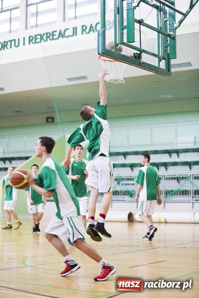Zdjęcie w galerii na portalu naszraciborz.pl: Finały Miejskich Rozgrywek Koszykówki Chłopców Szkół Gimnazjalnych wiadomości z regionu