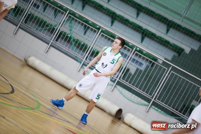 Zdjęcie w galerii na portalu naszraciborz.pl: Finały Miejskich Rozgrywek Koszykówki Chłopców Szkół Gimnazjalnych wiadomości z regionu