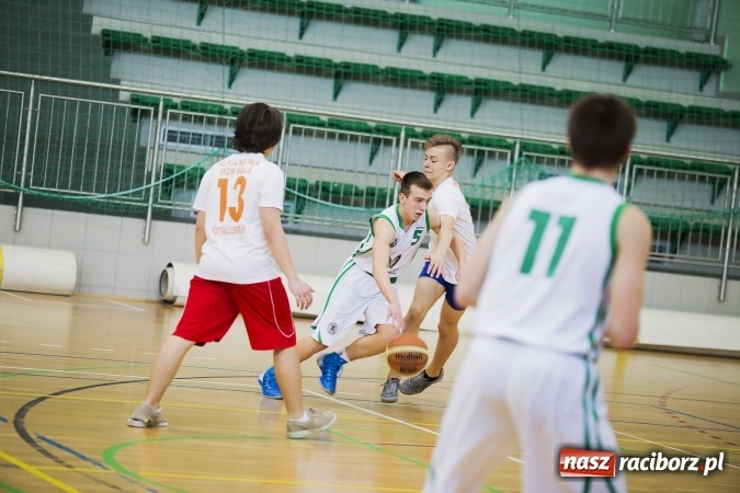 Zdjęcie w galerii na portalu naszraciborz.pl: Finały Miejskich Rozgrywek Koszykówki Chłopców Szkół Gimnazjalnych wiadomości z regionu