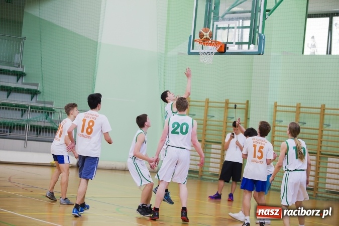 Zdjęcie w galerii na portalu naszraciborz.pl: Finały Miejskich Rozgrywek Koszykówki Chłopców Szkół Gimnazjalnych wiadomości z regionu