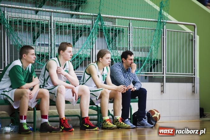 Zdjęcie w galerii na portalu naszraciborz.pl: Finały Miejskich Rozgrywek Koszykówki Chłopców Szkół Gimnazjalnych wiadomości z regionu