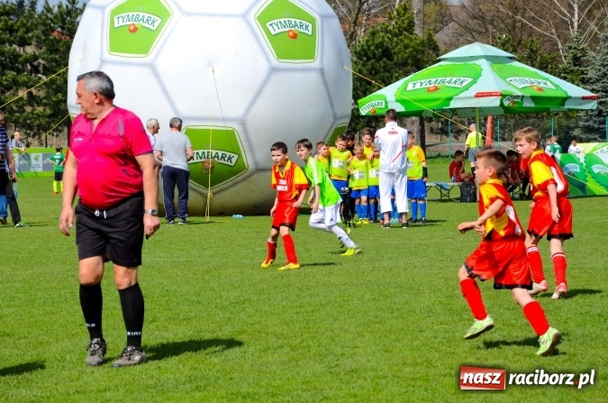 Zdjęcie w galerii na portalu naszraciborz.pl: UKS Waleczni Nędza na Pucharze Tymbarku. Ajaks Częstochowa lepszy w ćwierćfinale wiadomości z regionu