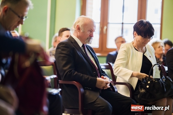 Zdjęcie w galerii na portalu naszraciborz.pl: Trzeba eliminować urzędniczą zarazę, czyli o budowaniu konkurencyjności miasta na I Forum Gospodarczym w Raciborzu wiadomości z regionu