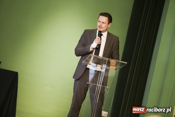 Zdjęcie w galerii na portalu naszraciborz.pl: Trzeba eliminować urzędniczą zarazę, czyli o budowaniu konkurencyjności miasta na I Forum Gospodarczym w Raciborzu wiadomości z regionu