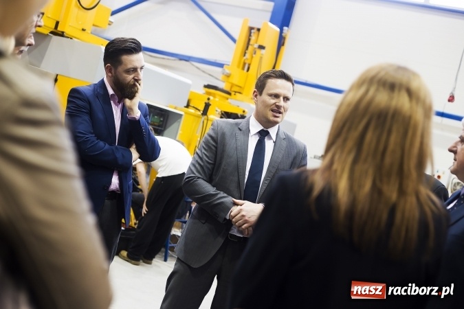 Zdjęcie w galerii na portalu naszraciborz.pl: Trzeba eliminować urzędniczą zarazę, czyli o budowaniu konkurencyjności miasta na I Forum Gospodarczym w Raciborzu wiadomości z regionu