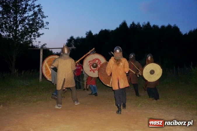 Zdjęcie w galerii na portalu naszraciborz.pl: ADAPCIAK 2016... ruszyły zapisy na kultowy obóz ze sztuką i przygodą! wiadomości z regionu