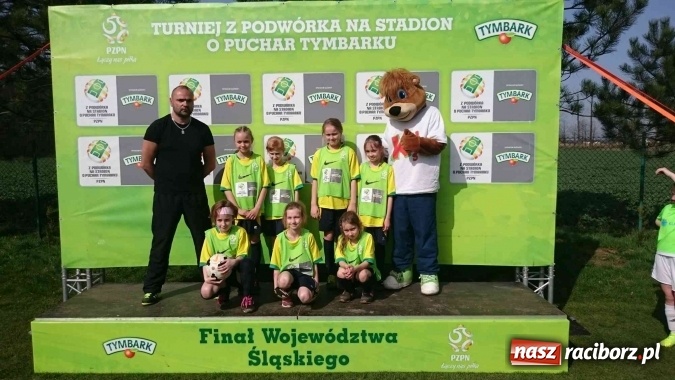 Zdjęcie w galerii na portalu naszraciborz.pl: Najmłodsze piłkarki z Pawłowa wicemistrzyniami Śląska wiadomości z regionu