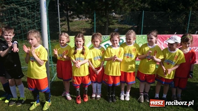 Zdjęcie w galerii na portalu naszraciborz.pl: Najmłodsze piłkarki z Pawłowa wicemistrzyniami Śląska wiadomości z regionu