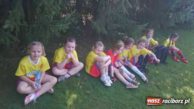 Zdjęcie w galerii na portalu naszraciborz.pl: Najmłodsze piłkarki z Pawłowa wicemistrzyniami Śląska wiadomości z regionu