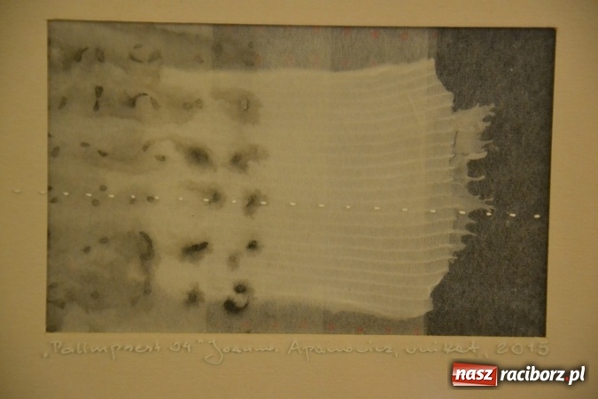 Zdjęcie w galerii na portalu naszraciborz.pl: PALIMPSESTY - wernisaż prac Joanny Apanowicz na zamku wiadomości z regionu