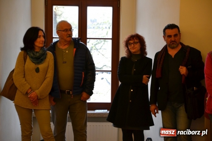Zdjęcie w galerii na portalu naszraciborz.pl: PALIMPSESTY - wernisaż prac Joanny Apanowicz na zamku wiadomości z regionu