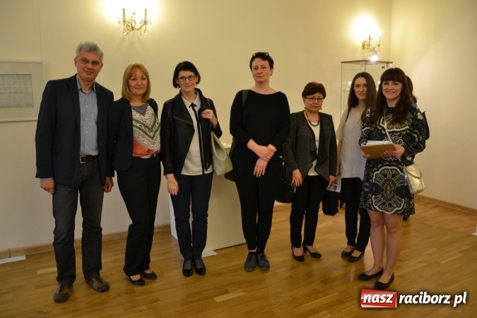Zdjęcie w galerii na portalu naszraciborz.pl: PALIMPSESTY - wernisaż prac Joanny Apanowicz na zamku wiadomości z regionu