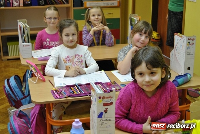 Zdjęcie w galerii na portalu naszraciborz.pl: Sześciolatek w szkole to większe możliwości wszechstronnego rozwoju  wiadomości z regionu