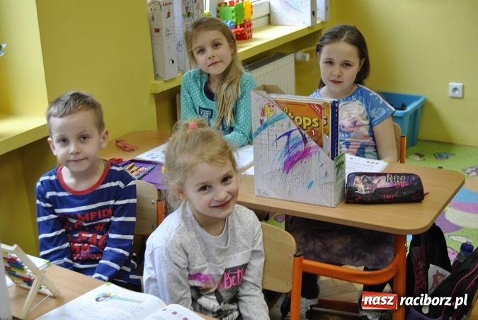 Zdjęcie w galerii na portalu naszraciborz.pl: Sześciolatek w szkole to większe możliwości wszechstronnego rozwoju  wiadomości z regionu