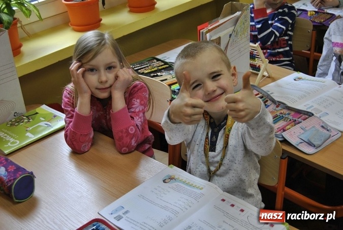 Zdjęcie w galerii na portalu naszraciborz.pl: Sześciolatek w szkole to większe możliwości wszechstronnego rozwoju  wiadomości z regionu