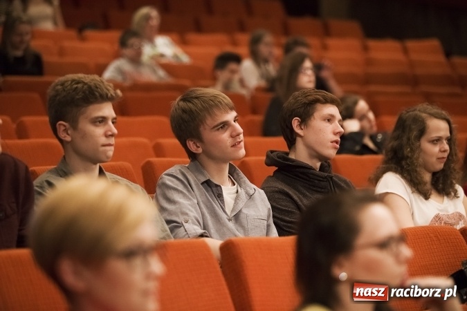 Zdjęcie w galerii na portalu naszraciborz.pl: Koncert zespołu Liarman w szkole muzycznej wiadomości z regionu