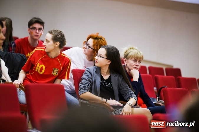 Zdjęcie w galerii na portalu naszraciborz.pl: Trwają przesłuchania do IV Ogólnopolskiego Konkursu Piosenki Hiszpańskojęzycznej wiadomości z regionu