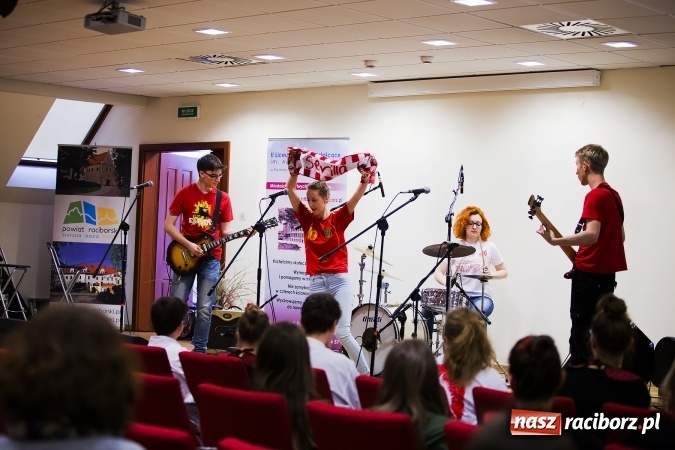 Zdjęcie w galerii na portalu naszraciborz.pl: Trwają przesłuchania do IV Ogólnopolskiego Konkursu Piosenki Hiszpańskojęzycznej wiadomości z regionu