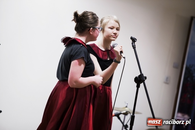 Zdjęcie w galerii na portalu naszraciborz.pl: Trwają przesłuchania do IV Ogólnopolskiego Konkursu Piosenki Hiszpańskojęzycznej wiadomości z regionu