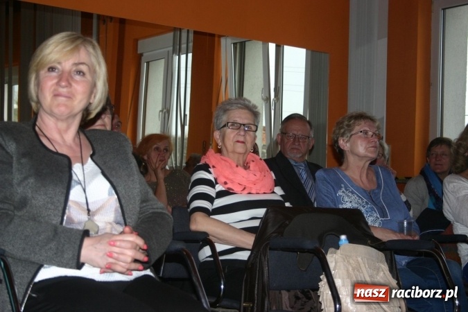 Zdjęcie w galerii na portalu naszraciborz.pl: 9820 kilometrów w 58 dni. Slajdowisko Jana Surgi w Nędzy  wiadomości z regionu