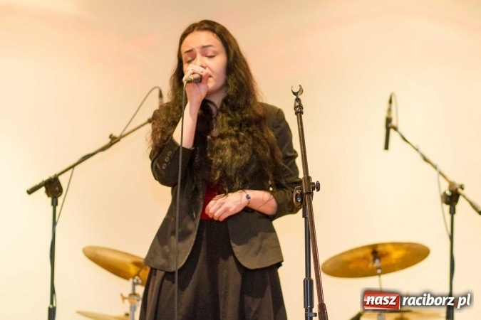 Zdjęcie w galerii na portalu naszraciborz.pl: IV Ogólnopolski Konkurs Piosenki Hiszpańskojęzycznej na Zamku Piastowskim za nami  wiadomości z regionu