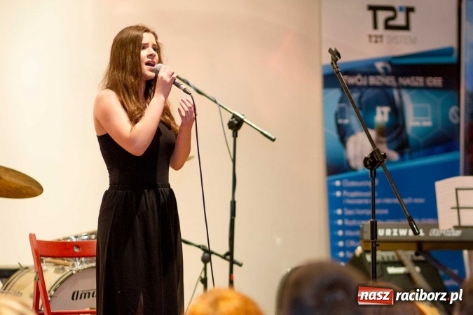 Zdjęcie w galerii na portalu naszraciborz.pl: IV Ogólnopolski Konkurs Piosenki Hiszpańskojęzycznej na Zamku Piastowskim za nami  wiadomości z regionu