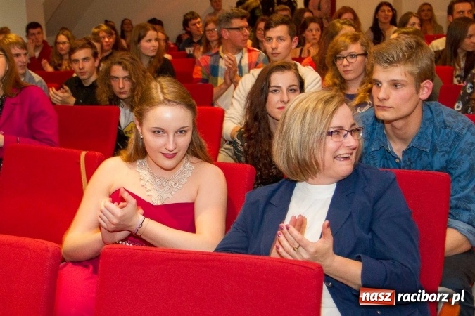 Zdjęcie w galerii na portalu naszraciborz.pl: IV Ogólnopolski Konkurs Piosenki Hiszpańskojęzycznej na Zamku Piastowskim za nami  wiadomości z regionu