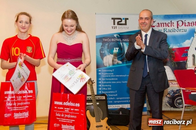 Zdjęcie w galerii na portalu naszraciborz.pl: IV Ogólnopolski Konkurs Piosenki Hiszpańskojęzycznej na Zamku Piastowskim za nami  wiadomości z regionu