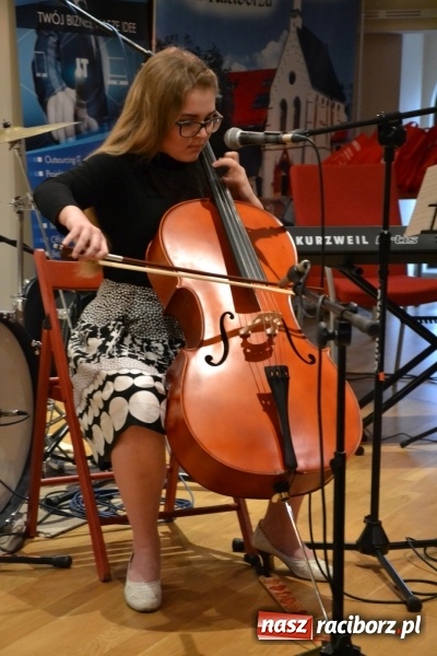 Zdjęcie w galerii na portalu naszraciborz.pl: IV Ogólnopolski Konkurs Piosenki Hiszpańskojęzycznej na Zamku Piastowskim za nami  wiadomości z regionu