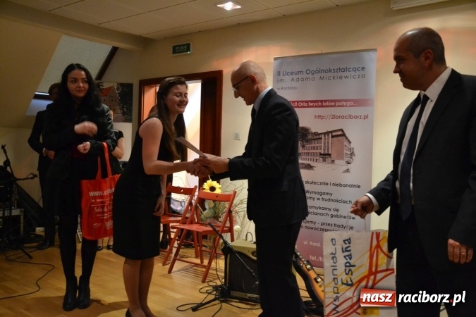 Zdjęcie w galerii na portalu naszraciborz.pl: IV Ogólnopolski Konkurs Piosenki Hiszpańskojęzycznej na Zamku Piastowskim za nami  wiadomości z regionu