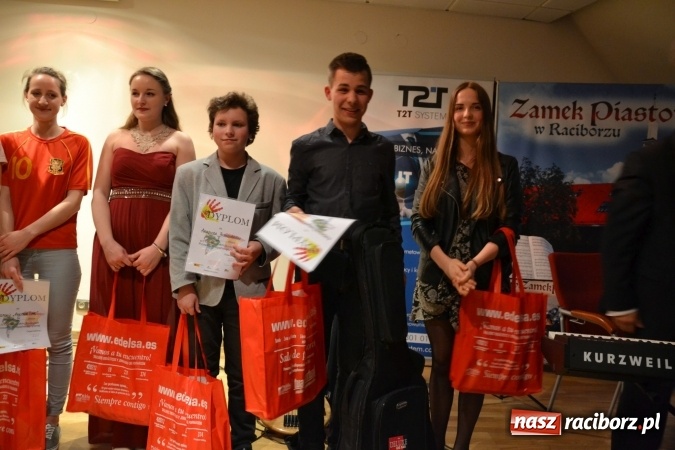 Zdjęcie w galerii na portalu naszraciborz.pl: IV Ogólnopolski Konkurs Piosenki Hiszpańskojęzycznej na Zamku Piastowskim za nami  wiadomości z regionu