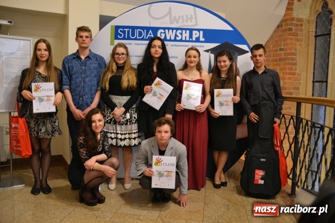 Zdjęcie w galerii na portalu naszraciborz.pl: IV Ogólnopolski Konkurs Piosenki Hiszpańskojęzycznej na Zamku Piastowskim za nami  wiadomości z regionu