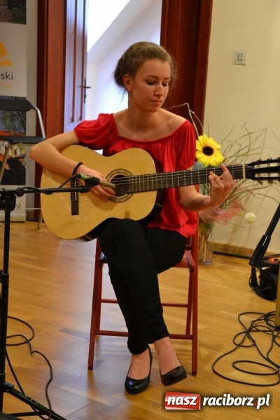 Zdjęcie w galerii na portalu naszraciborz.pl: IV Ogólnopolski Konkurs Piosenki Hiszpańskojęzycznej na Zamku Piastowskim za nami  wiadomości z regionu