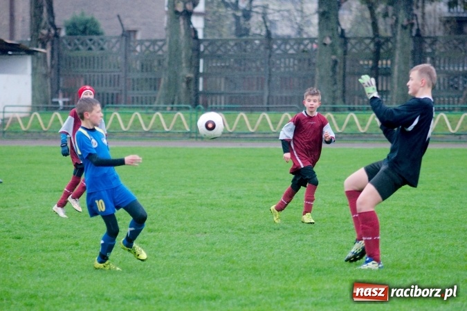 Zdjęcie w galerii na portalu naszraciborz.pl: Łatwa wygrana trampkarzy młodszych Ikara wiadomości z regionu