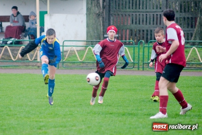 Zdjęcie w galerii na portalu naszraciborz.pl: Łatwa wygrana trampkarzy młodszych Ikara wiadomości z regionu