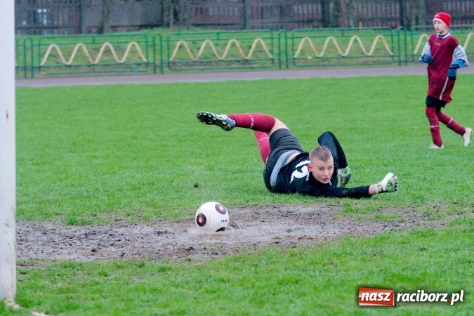 Zdjęcie w galerii na portalu naszraciborz.pl: Łatwa wygrana trampkarzy młodszych Ikara wiadomości z regionu