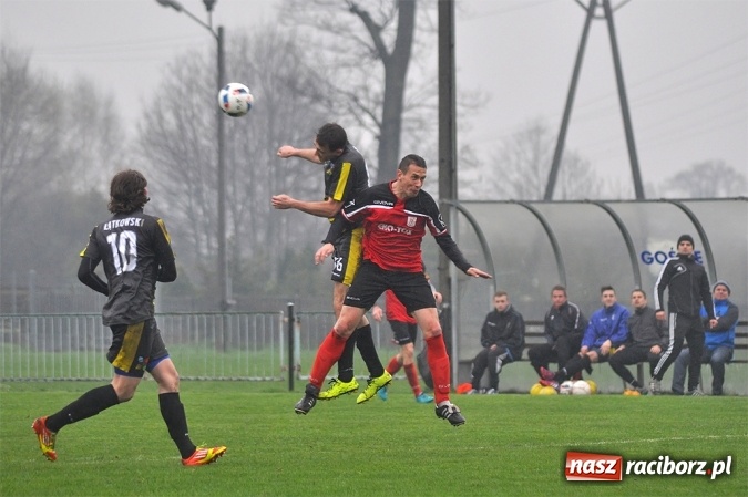 Zdjęcie w galerii na portalu naszraciborz.pl: Gol w ostatniej minucie na wagę zwycięstwa wiadomości z regionu
