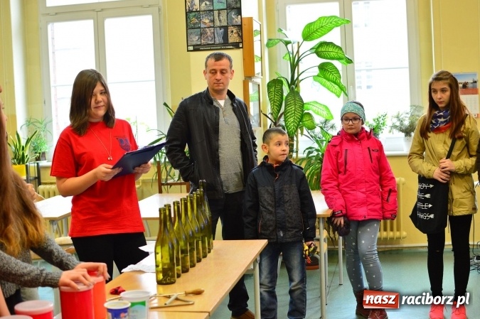 Zdjęcie w galerii na portalu naszraciborz.pl: Tańce, walki i gry, czyli Dzień Otwarty w G5 wiadomości z regionu