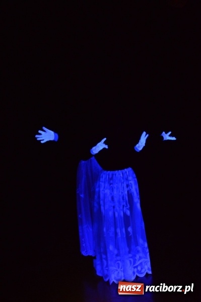 Zdjęcie w galerii na portalu naszraciborz.pl: Tańce, walki i gry, czyli Dzień Otwarty w G5 wiadomości z regionu