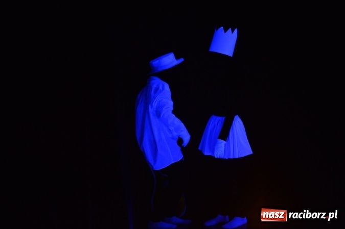 Zdjęcie w galerii na portalu naszraciborz.pl: Tańce, walki i gry, czyli Dzień Otwarty w G5 wiadomości z regionu