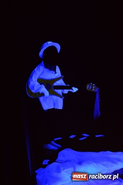 Zdjęcie w galerii na portalu naszraciborz.pl: Tańce, walki i gry, czyli Dzień Otwarty w G5 wiadomości z regionu