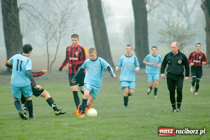 Zdjęcie w galerii na portalu naszraciborz.pl: Zawada Książęca lepsza od Bieńkowic. Gospodarze poddali mecz wiadomości z regionu
