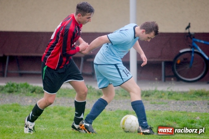 Zdjęcie w galerii na portalu naszraciborz.pl: Zawada Książęca lepsza od Bieńkowic. Gospodarze poddali mecz wiadomości z regionu
