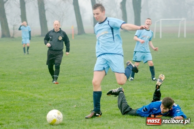 Zdjęcie w galerii na portalu naszraciborz.pl: Zawada Książęca lepsza od Bieńkowic. Gospodarze poddali mecz wiadomości z regionu